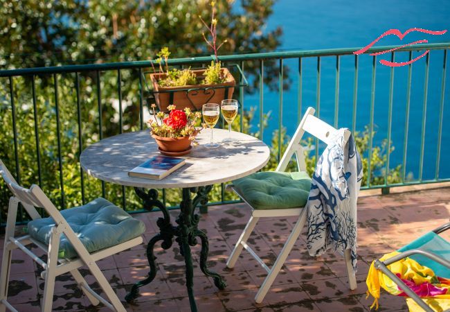 Apartment in Praiano - Casa Nostra - It speaks of love, family, and the sea Apartment in Praiano - Casa Nostra - It speaks of love, family, and the sea