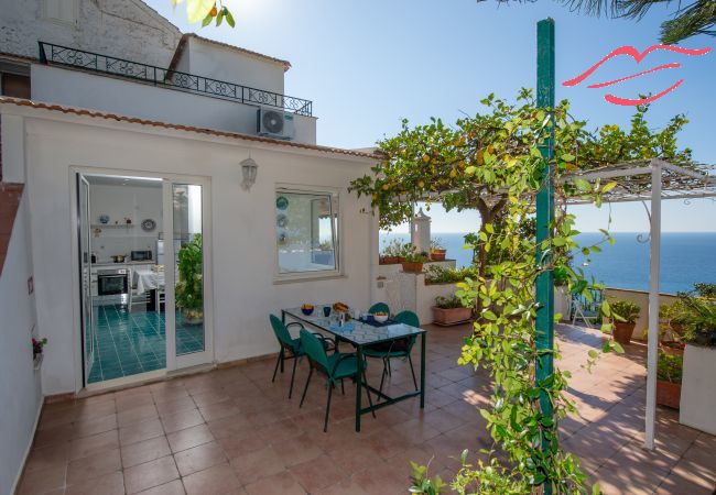 Apartment in Praiano - Casa Nostra - It speaks of love, family, and the sea Apartment in Praiano - Casa Nostra - It speaks of love, family, and the sea
