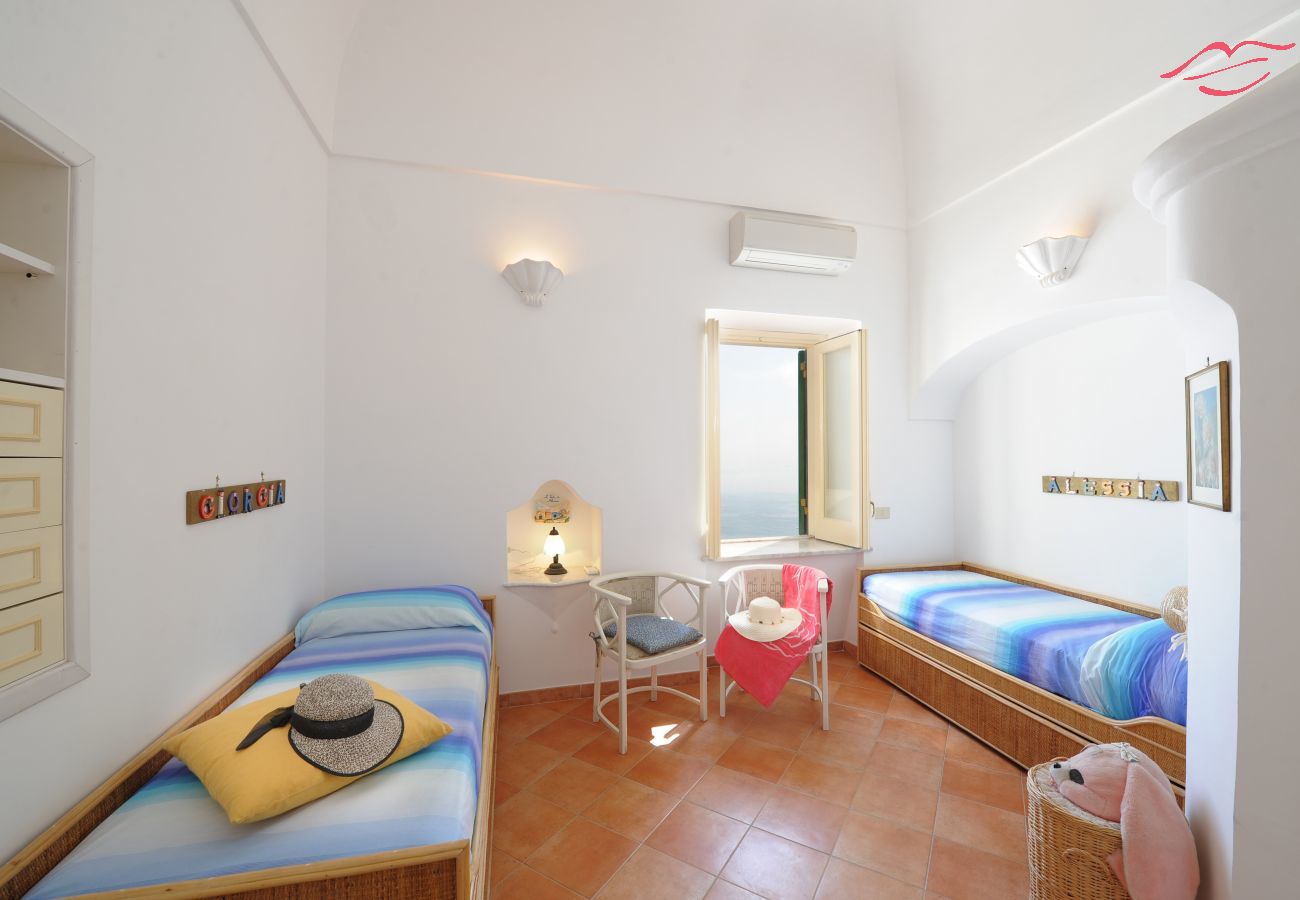 Villa in Praiano - Casa Alessia - Big terrace on the sea, ideal for large families Villa in Praiano - Casa Alessia - Big terrace on the sea, ideal for large families