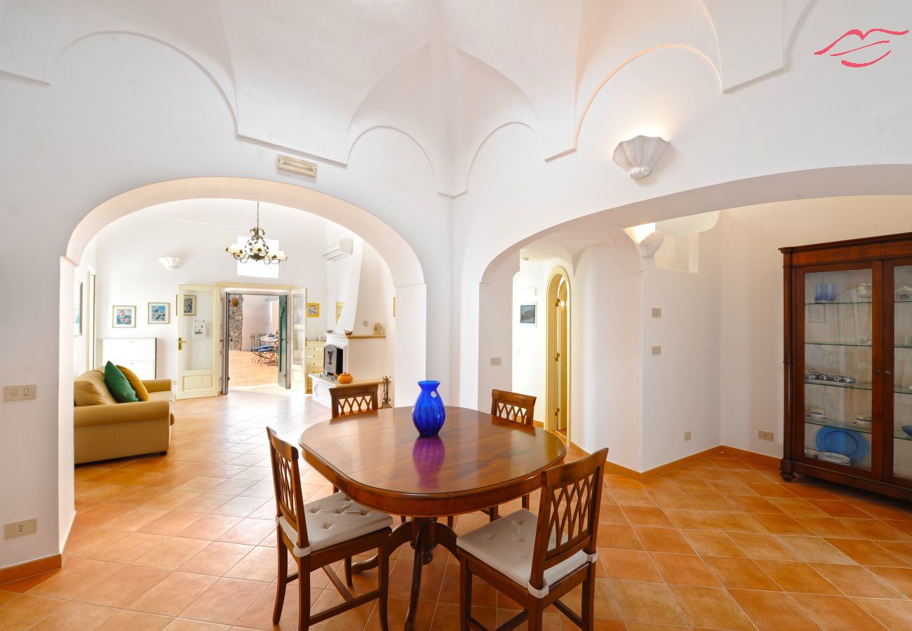 Villa in Praiano - Casa Alessia - Big terrace on the sea, ideal for large families Villa in Praiano - Casa Alessia - Big terrace on the sea, ideal for large families