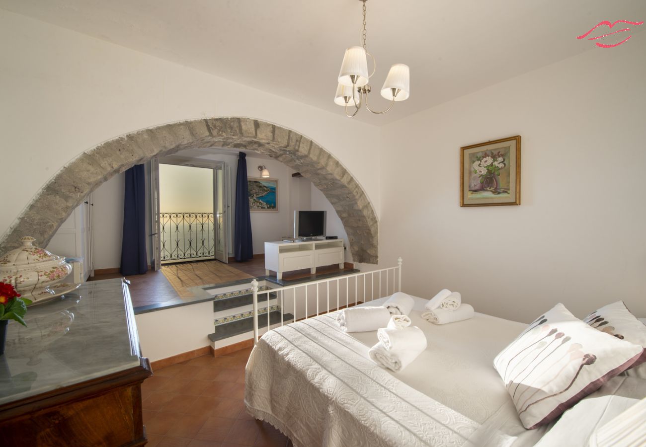 Apartment in Praiano - Casa Cimino A - Lovely apartment and amazing view on Capri and Positano