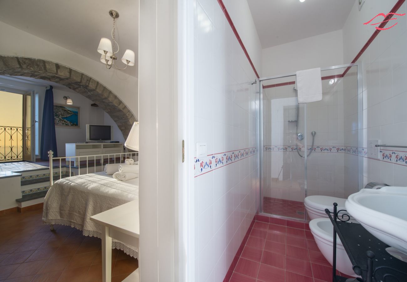 Apartment in Praiano - Casa Cimino A - Lovely apartment and amazing view on Capri and Positano