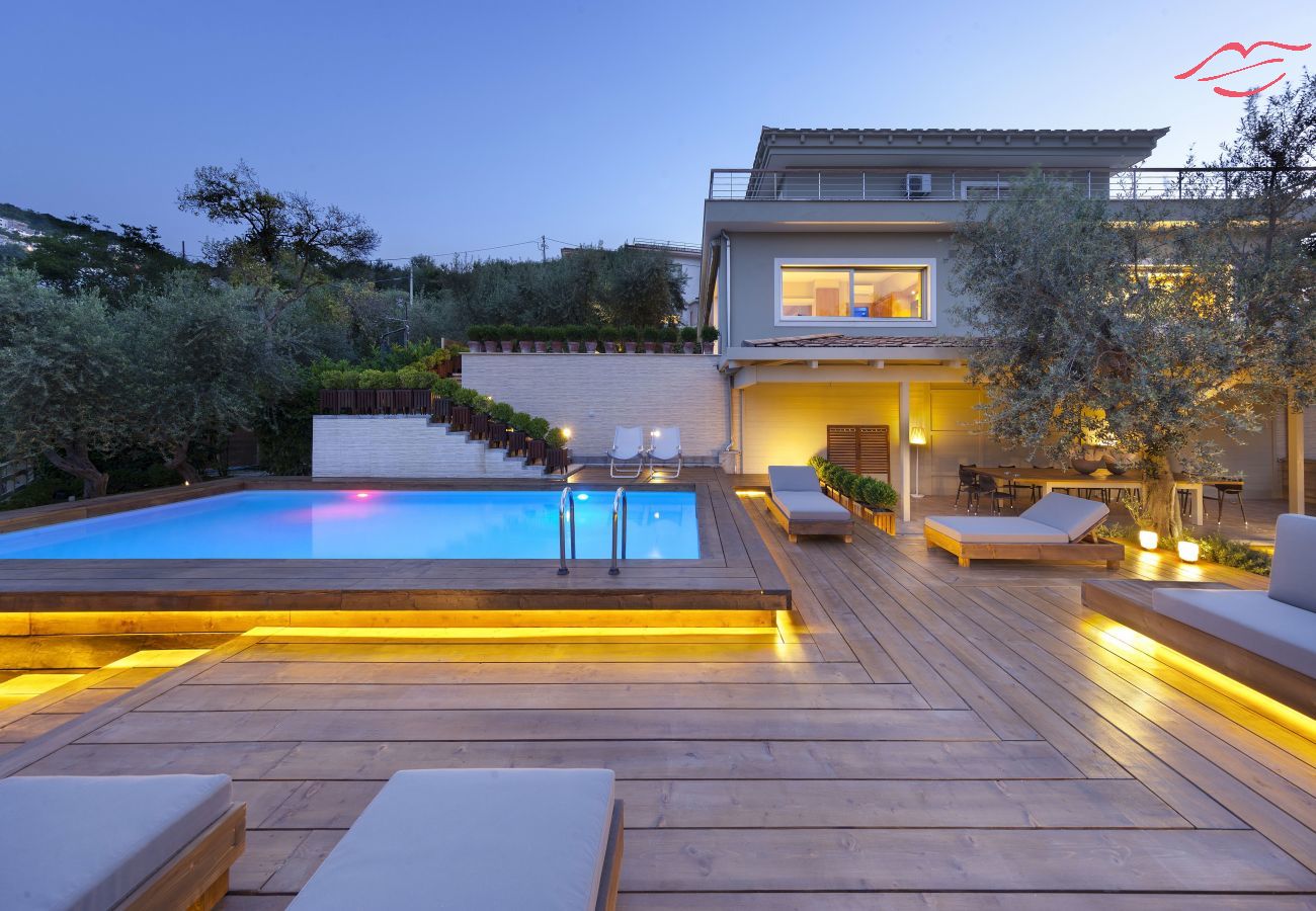 Villa in Sorrento - Luxuria Villa - Majestic Modern Villa with large Garden and Swimming Pool