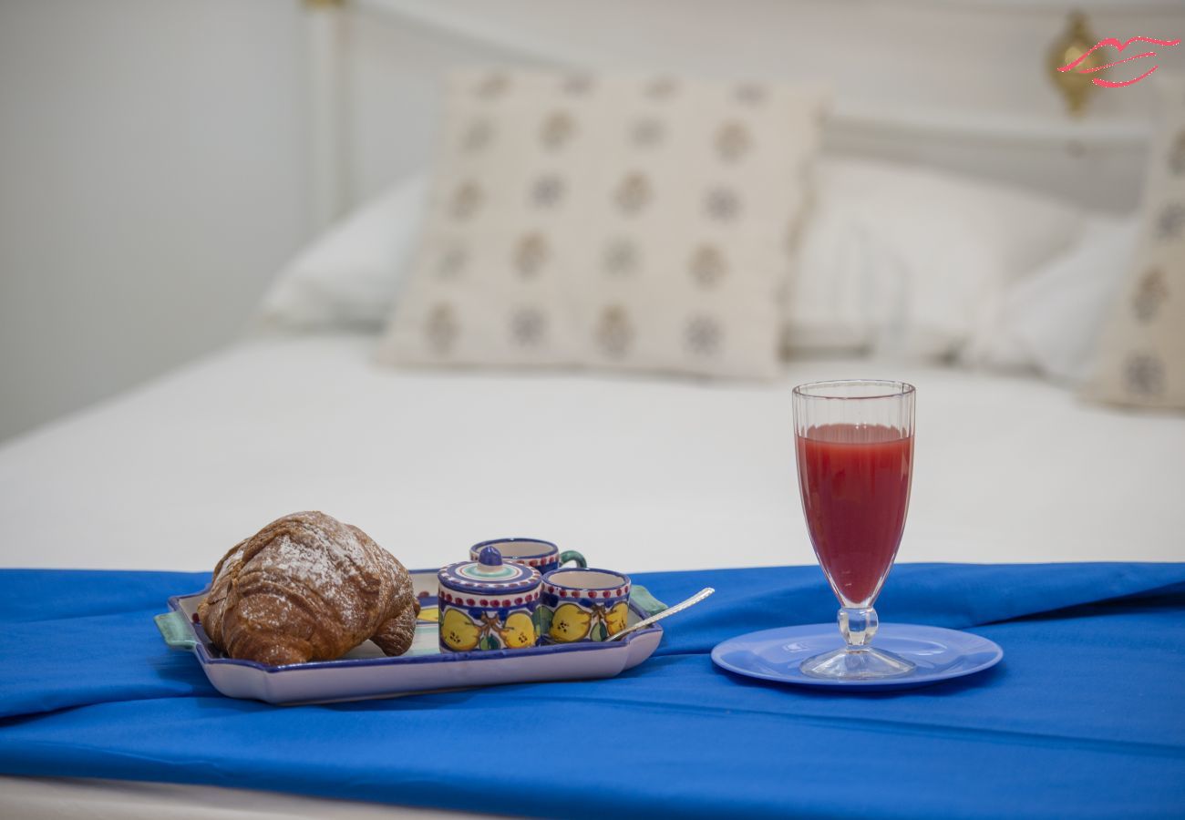 Apartment in Praiano - La Maison del Pescatore - Few steps away from the beach, sea view 