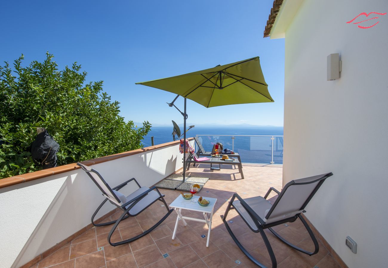 House in Praiano - La Dimora di Euribia - Suspended between sky and sea