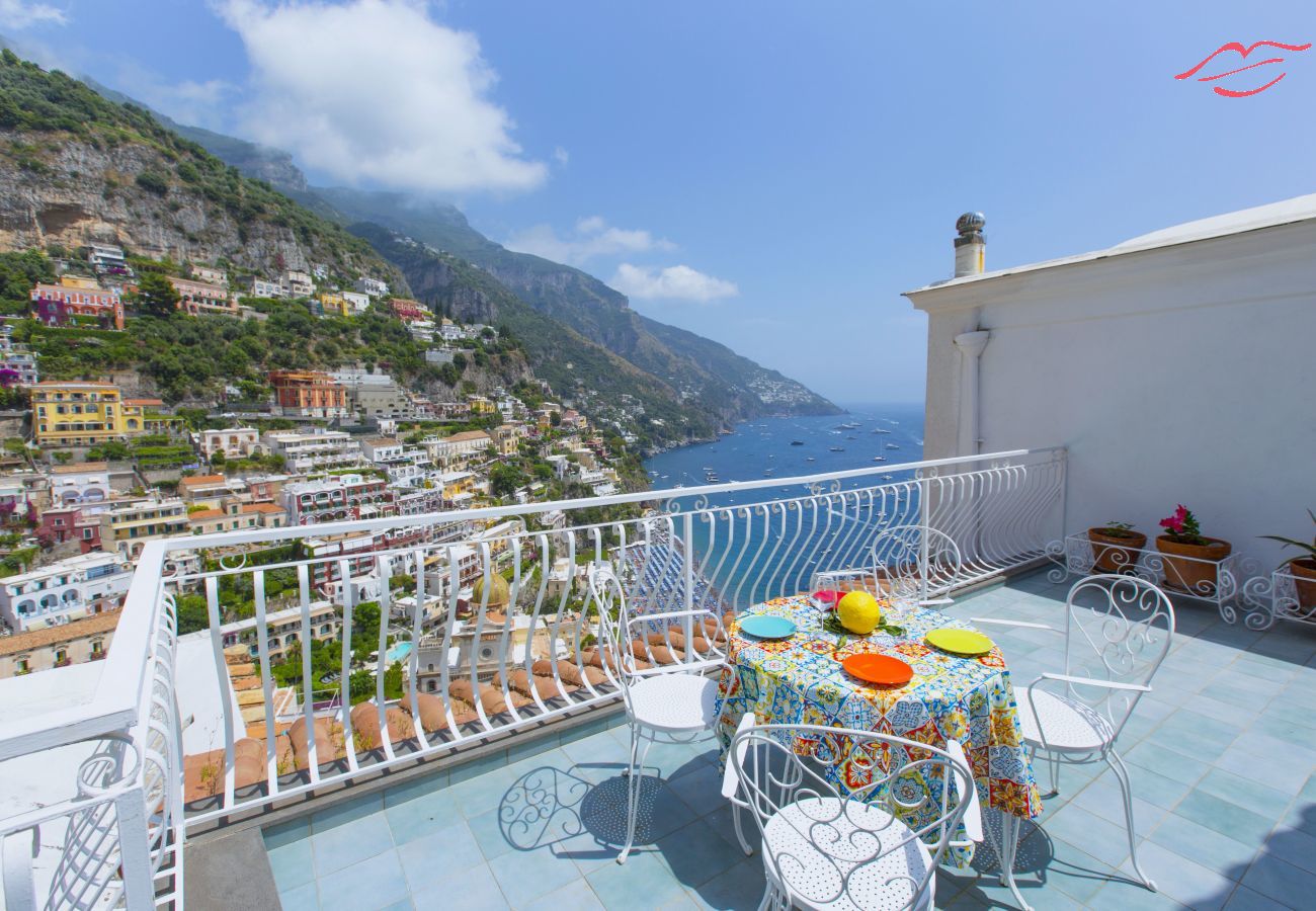 House in Positano - Estate4home- La casa del maresciallo House in Positano - Estate4home- La casa del maresciallo