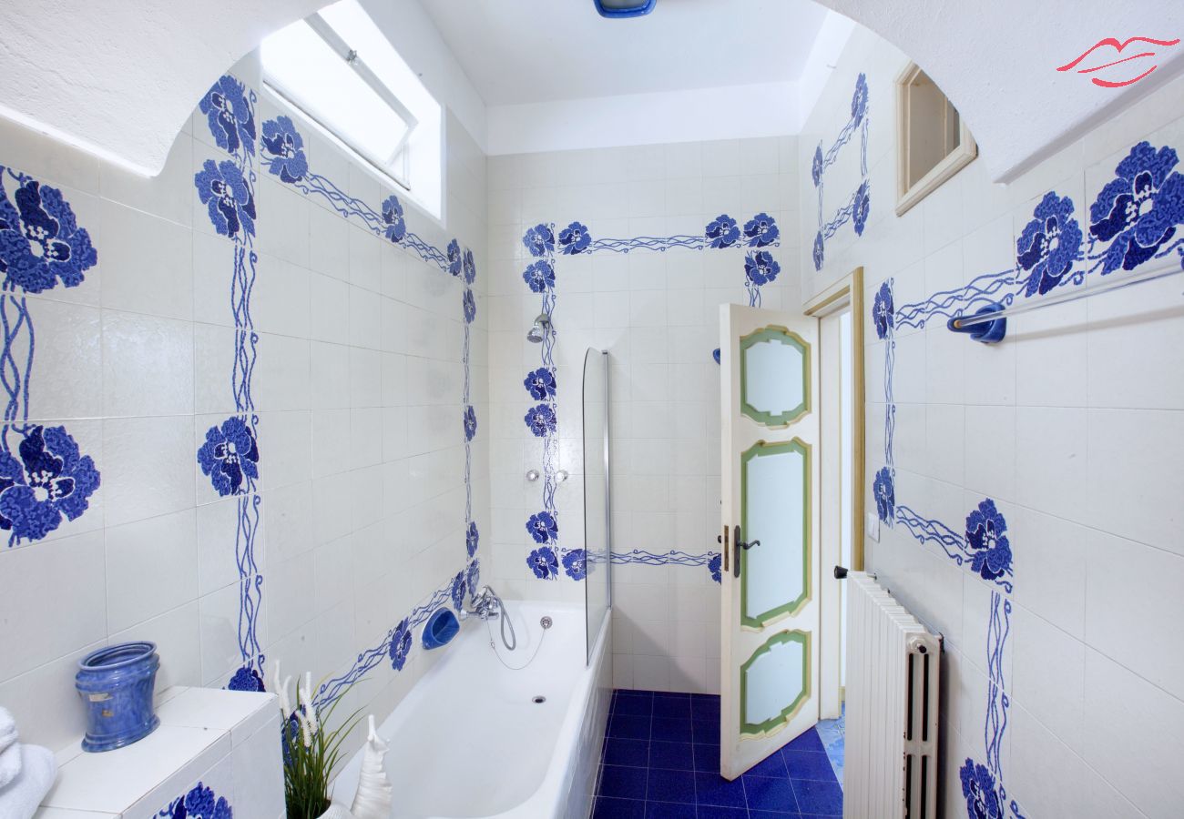 House in Positano - Estate4home- La casa del maresciallo House in Positano - Estate4home- La casa del maresciallo